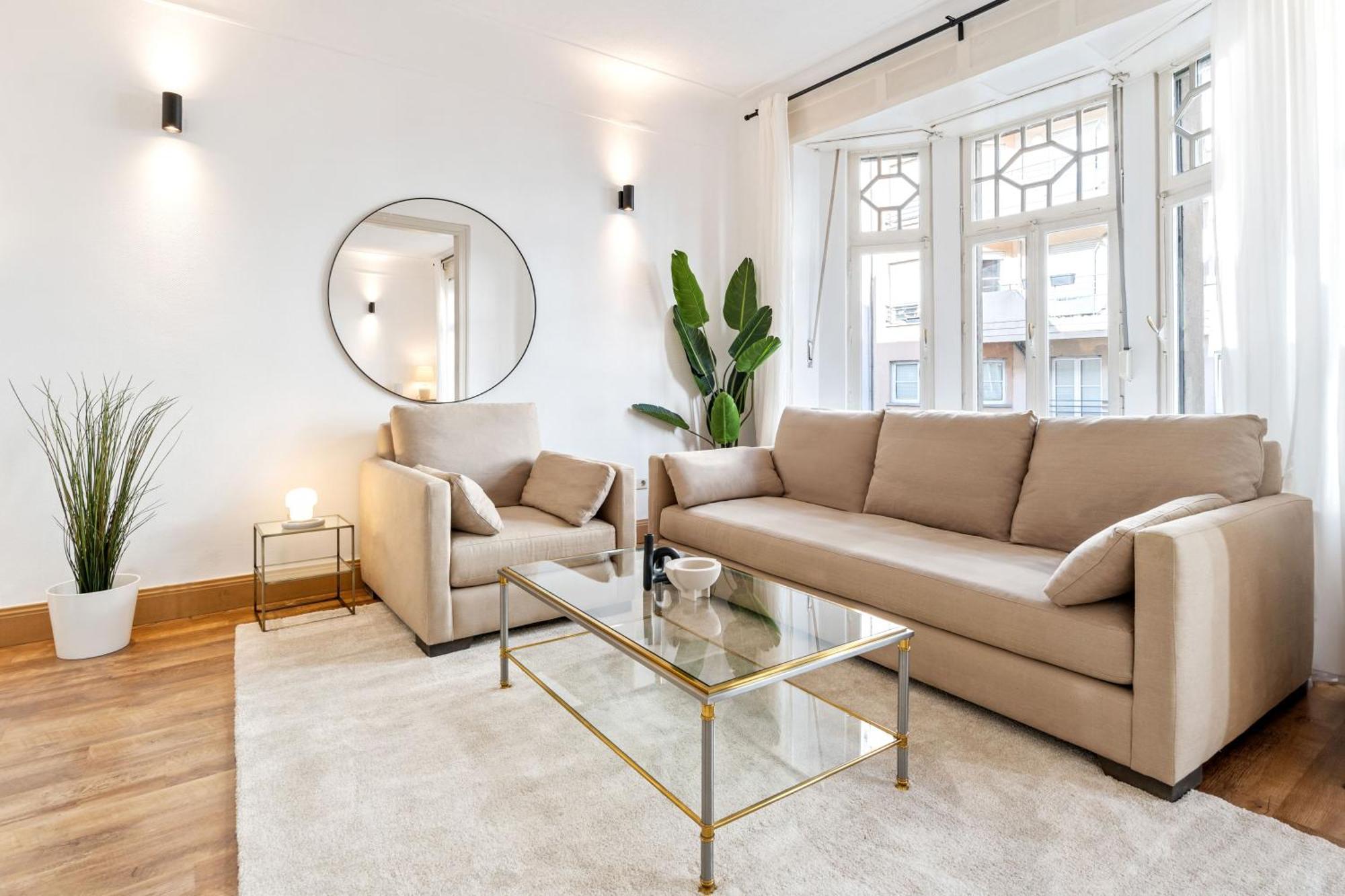 Stylish 2-bed In Gare, Near Cafes & Shop * Luxembourg