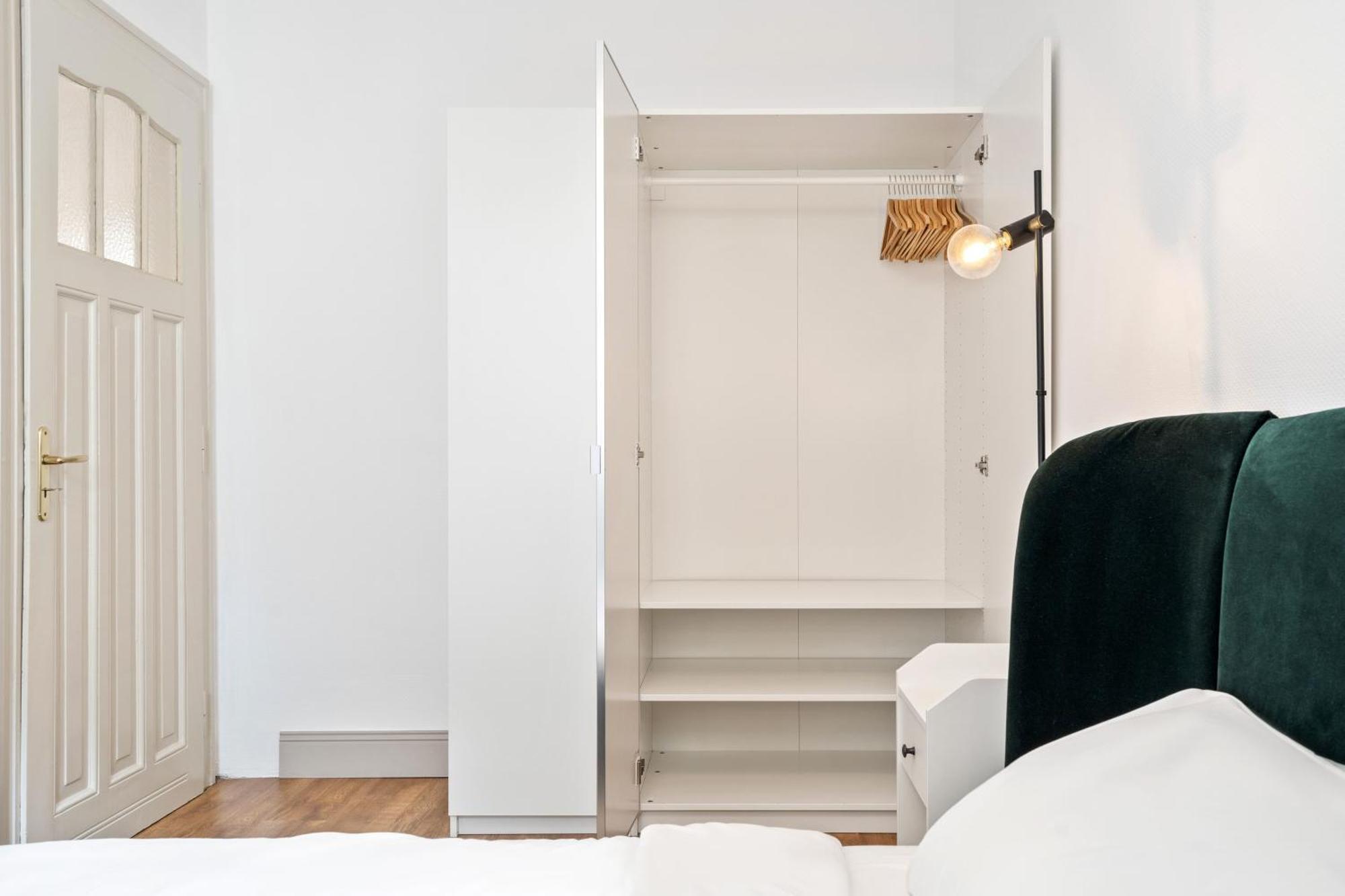 Stylish 2-bed In Gare, Near Cafes & Shop Luxembourg