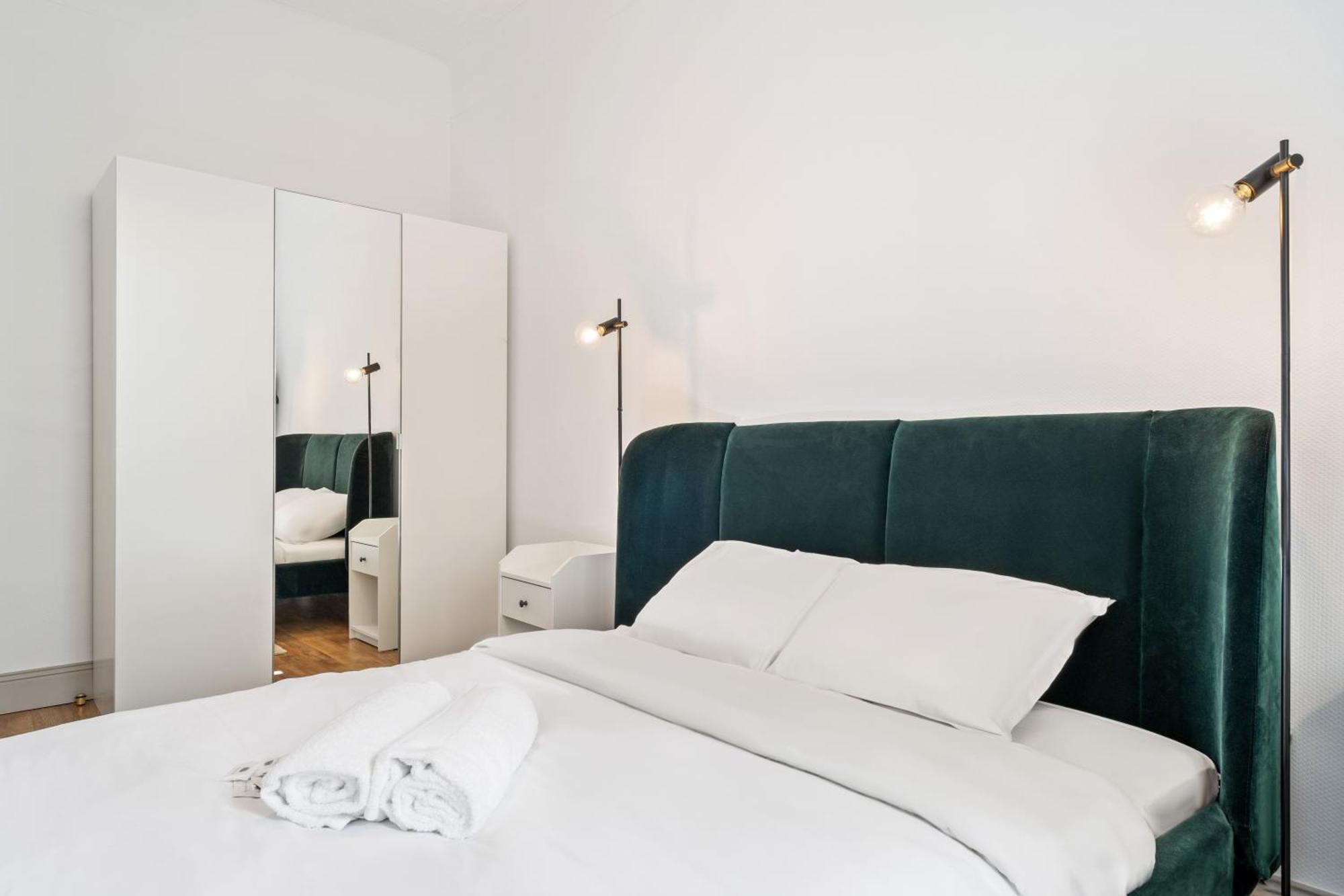 Stylish 2-bed In Gare, Near Cafes & Shop Luxembourg